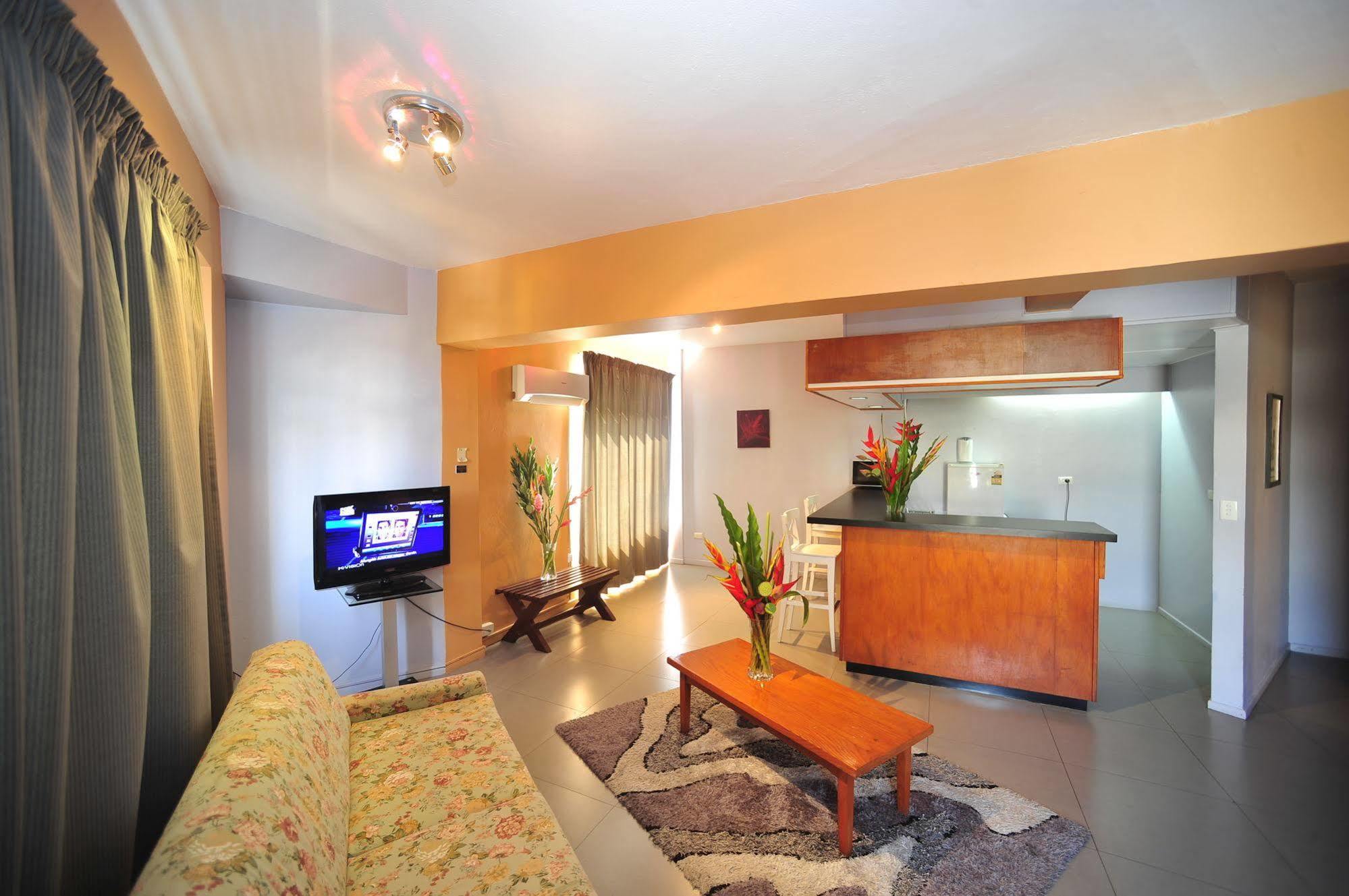 Hotel Olympic Port Vila Esterno foto